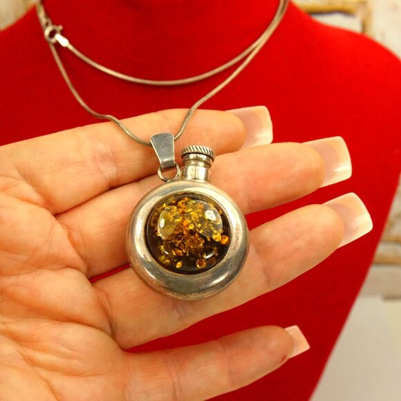 Rare PERFUME BOTTLE PENDANT With 23" Chain, Amber Set In 925 Silver, Rare Gift - Picture 10 of 11